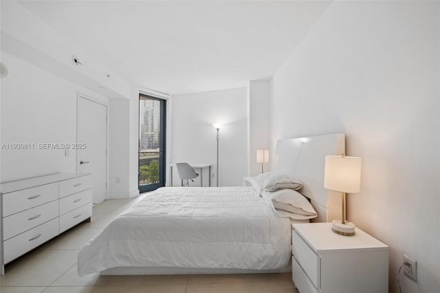 1100 S Miami Ave 702, Miami, FL 33130