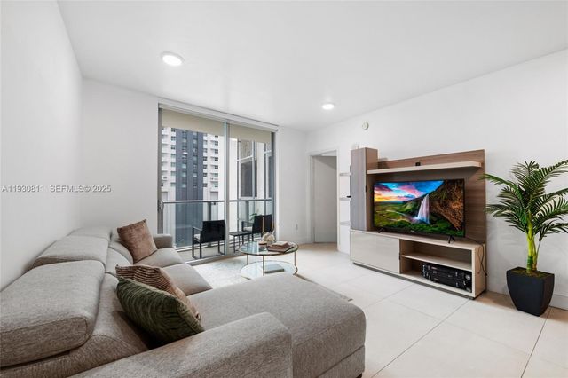 1100 S Miami Ave 702, Miami, FL 33130