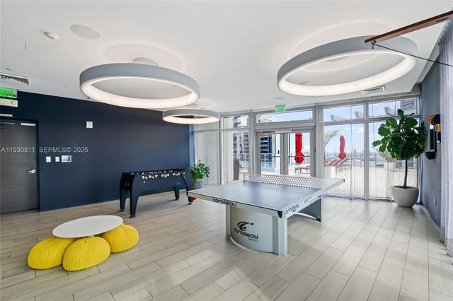 1100 S Miami Ave 702, Miami, FL 33130