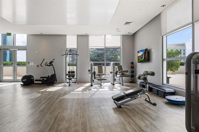 1100 S Miami Ave 702, Miami, FL 33130