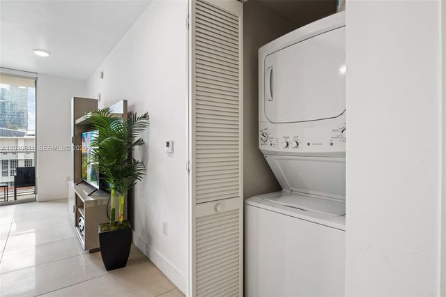 1100 S Miami Ave 702, Miami, FL 33130