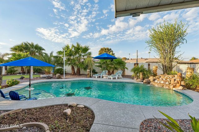9522 W INDIAN HILLS Drive, Sun City, AZ 85351