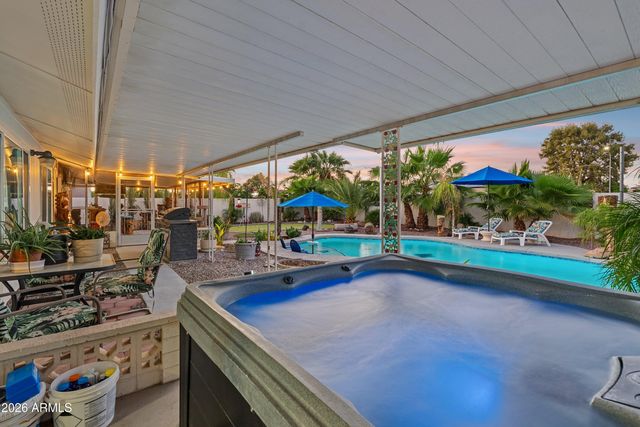 9522 W INDIAN HILLS Drive, Sun City, AZ 85351