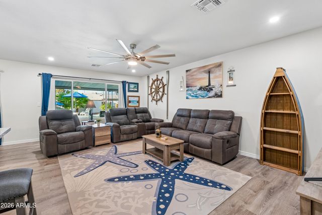 9522 W INDIAN HILLS Drive, Sun City, AZ 85351