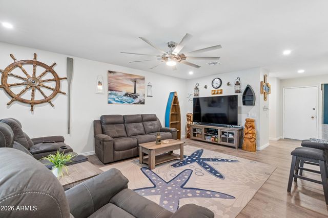 9522 W INDIAN HILLS Drive, Sun City, AZ 85351