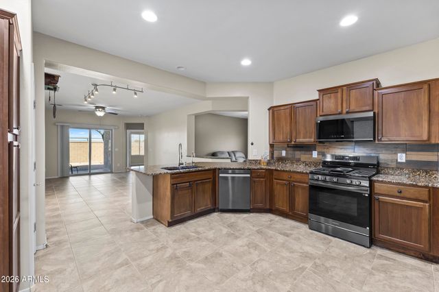 7196 W Sonoma Way, Florence, AZ 85132