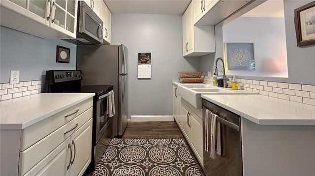 1707 Pacific Coast 507, Hermosa Beach, CA 90254