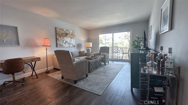 1707 Pacific Coast 507, Hermosa Beach, CA 90254