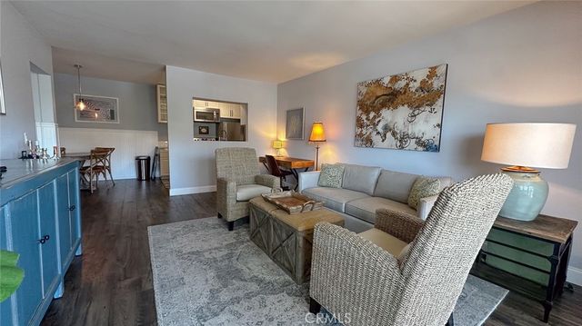 1707 Pacific Coast 507, Hermosa Beach, CA 90254