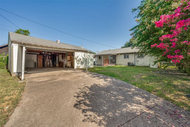2956 Royal Lane, Dallas, TX 75229