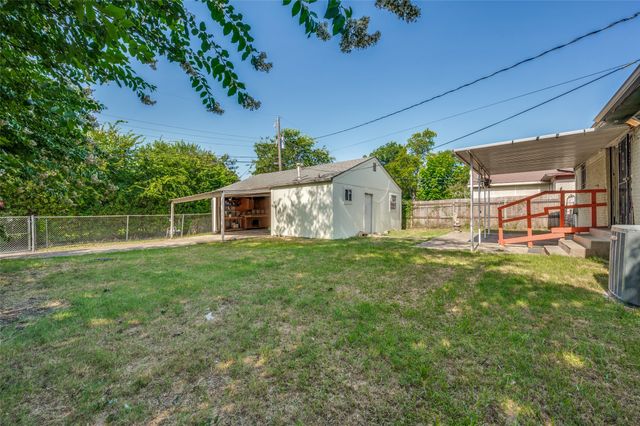2956 Royal Lane, Dallas, TX 75229
