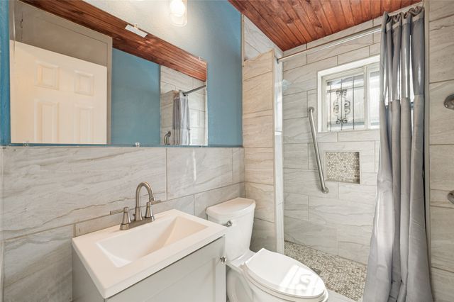 2956 Royal Lane, Dallas, TX 75229