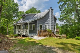 832 Round Top Drive, Clayton, GA 30525