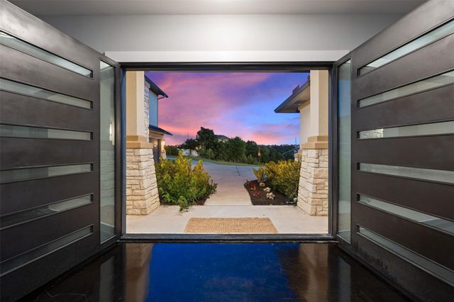713 Laughing Dog CT, Leander, TX 78641