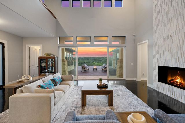 713 Laughing Dog CT, Leander, TX 78641