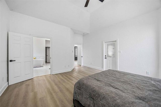 1477 Silverado Drive, Houston, TX 77077