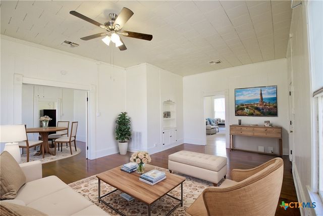 617 N 6th Street, Temple, TX 76501