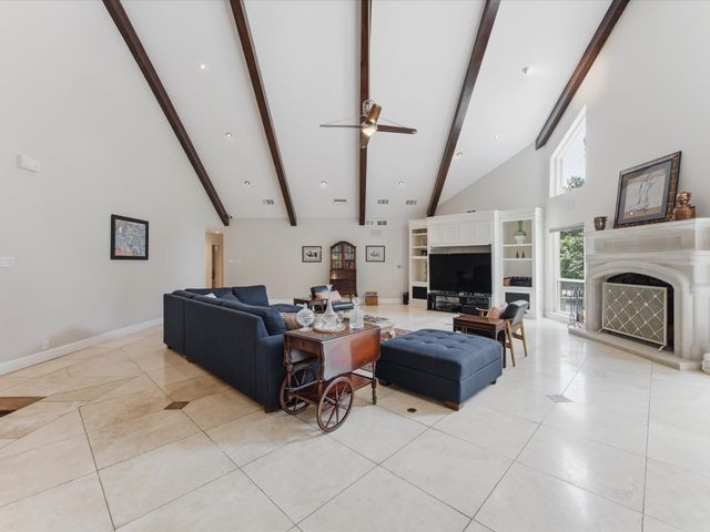 6160 Spring Valley Road, Dallas, TX 75254