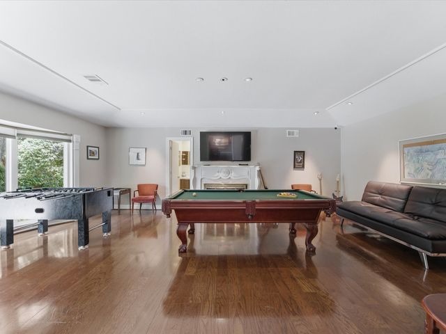 6160 Spring Valley Road, Dallas, TX 75254