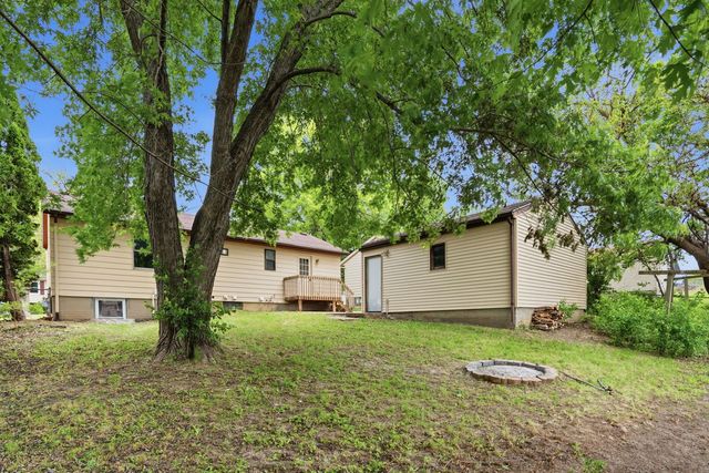2603 W 55th Street, Davenport, IA 52806