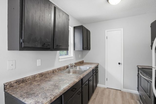 2603 W 55th Street, Davenport, IA 52806