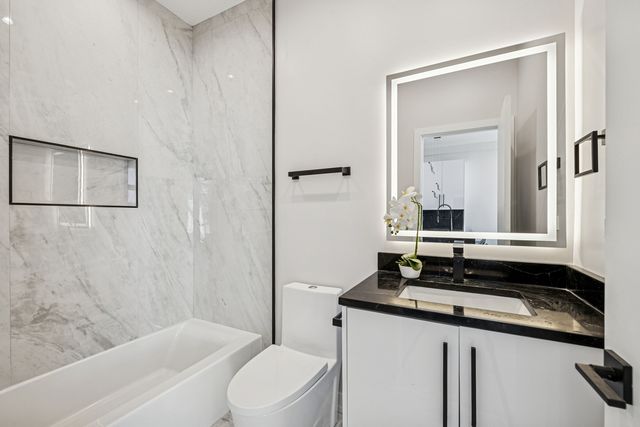 1355 N Western Avenue 3D, Chicago, IL 60622