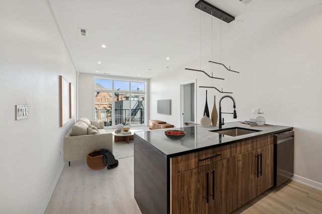 1355 N Western Avenue 3D, Chicago, IL 60622