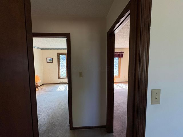 6890 Nocturne Road N, Reynoldsburg, OH 43068