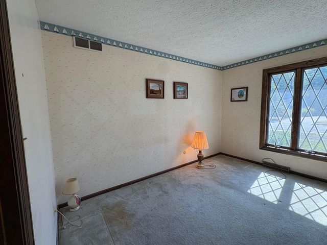 6890 Nocturne Road N, Reynoldsburg, OH 43068