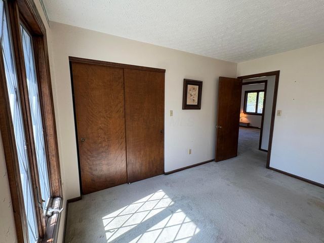 6890 Nocturne Road N, Reynoldsburg, OH 43068