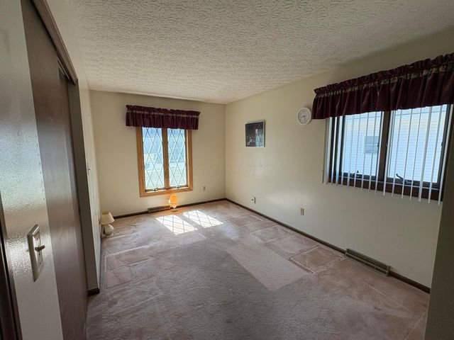 6890 Nocturne Road N, Reynoldsburg, OH 43068