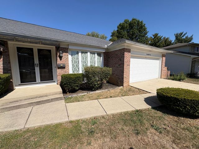 6890 Nocturne Road N, Reynoldsburg, OH 43068