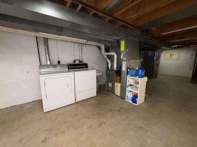 6890 Nocturne Road N, Reynoldsburg, OH 43068