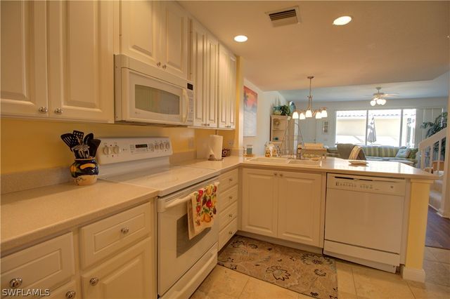 8109 Chianti LN, Naples, FL 34114