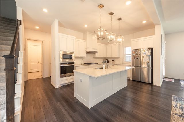 8305 Pine Valley Drive, Mckinney, TX 75070
