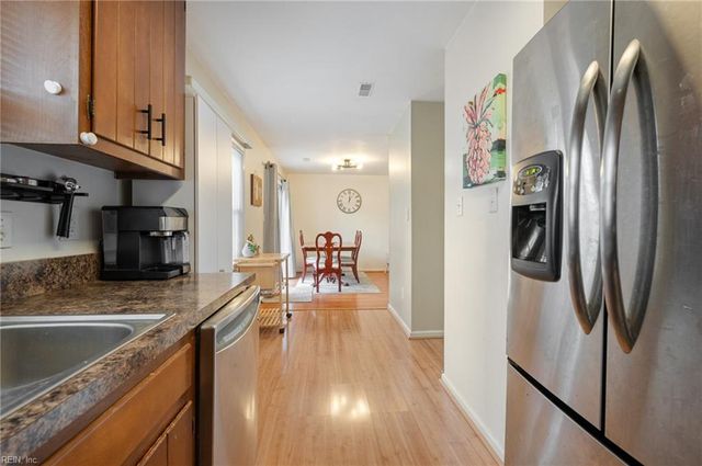 28 Mellon ST, Newport News, VA 23606