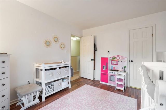 28 Mellon ST, Newport News, VA 23606