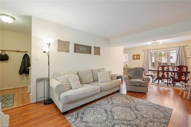 28 Mellon ST, Newport News, VA 23606