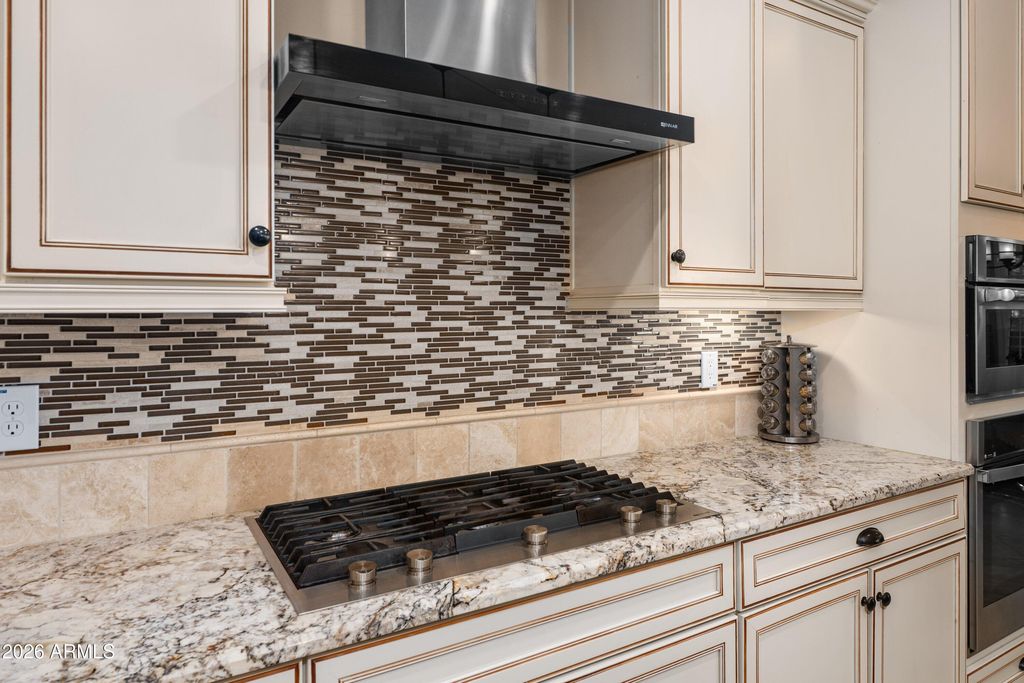 Image 16 of property listing at 5843 W VICTORY Court, Florence, AZ 85132