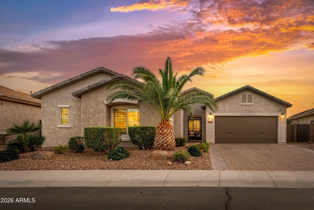 Image 2 of property listing at 5843 W VICTORY Court, Florence, AZ 85132