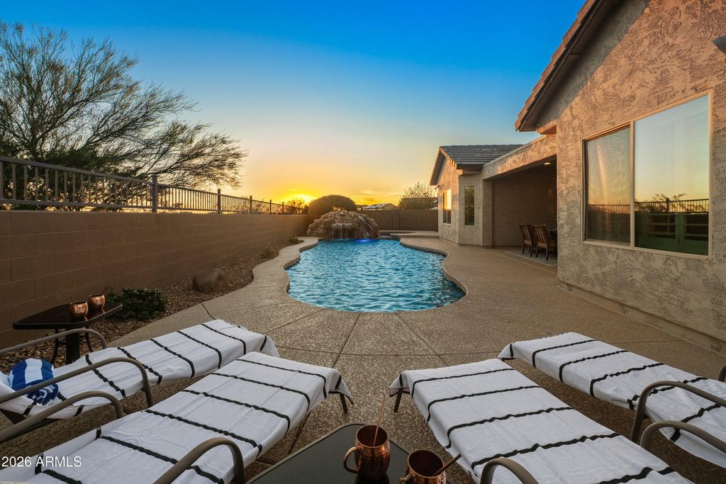 Image 27 of property listing at 5843 W VICTORY Court, Florence, AZ 85132