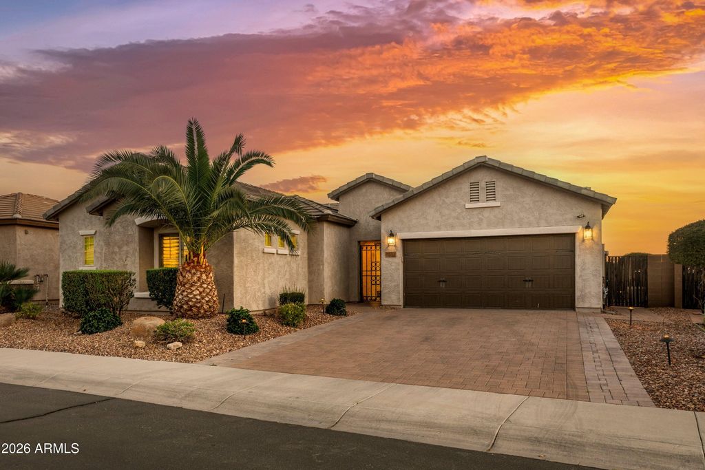 Image 3 of property listing at 5843 W VICTORY Court, Florence, AZ 85132