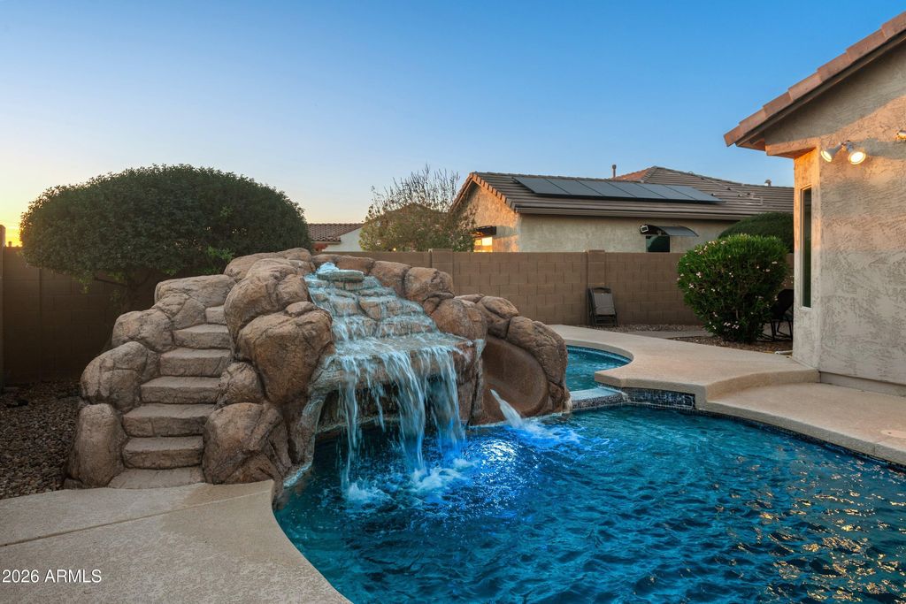 Image 33 of property listing at 5843 W VICTORY Court, Florence, AZ 85132