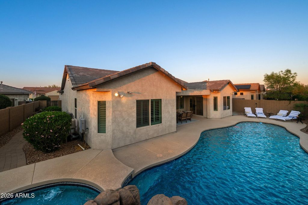 Image 36 of property listing at 5843 W VICTORY Court, Florence, AZ 85132