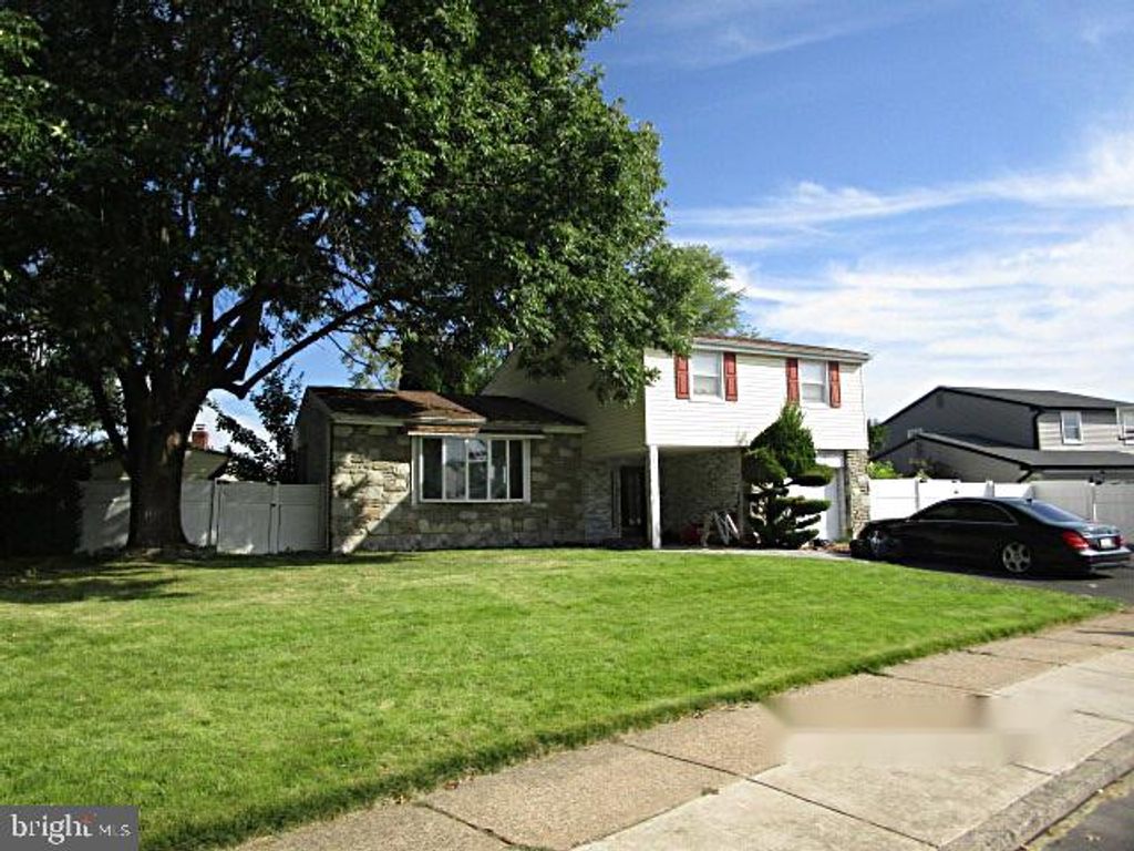 3582 WEST DR, BENSALEM, PA 19020 — photo 2