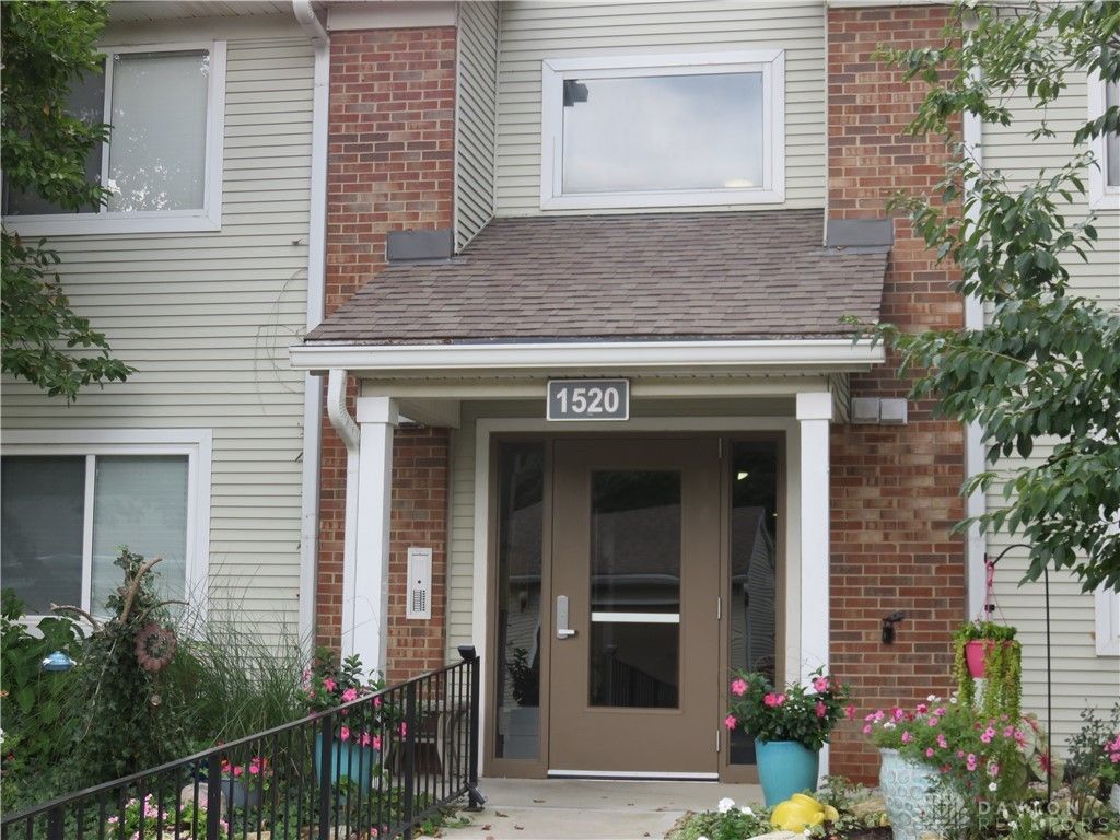 1520 Lake Pointe Way 6, Centerville, OH 45459