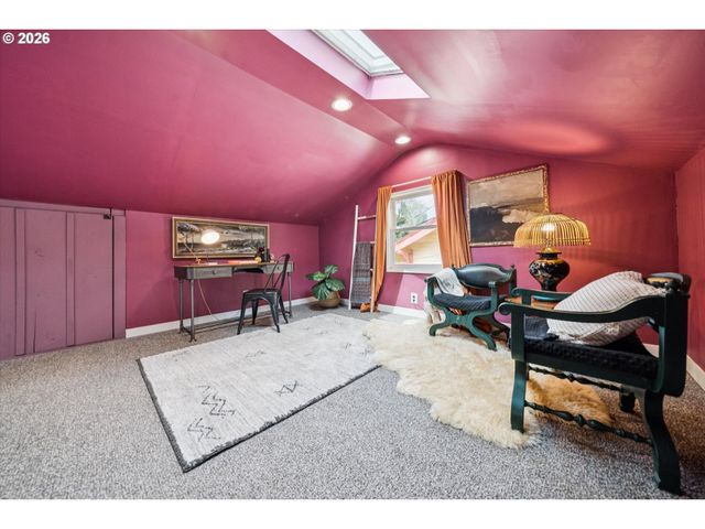 1820 Se 43RD Ave, Portland, OR 97215