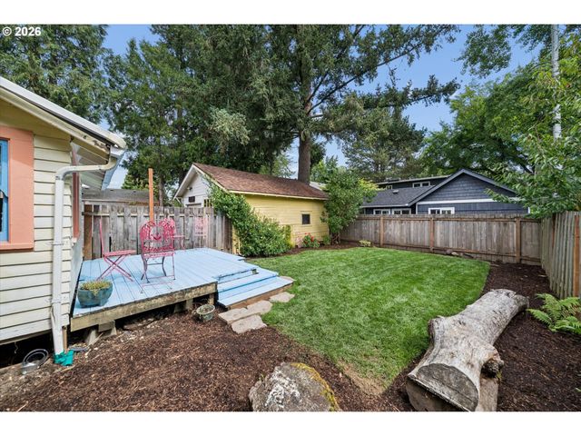 1820 Se 43RD Ave, Portland, OR 97215