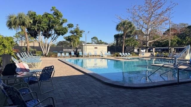 8140 TERRACE GARDEN DRIVE N 204, St Petersburg, FL 33709