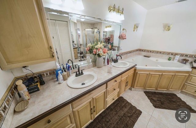 8140 TERRACE GARDEN DRIVE N 204, St Petersburg, FL 33709